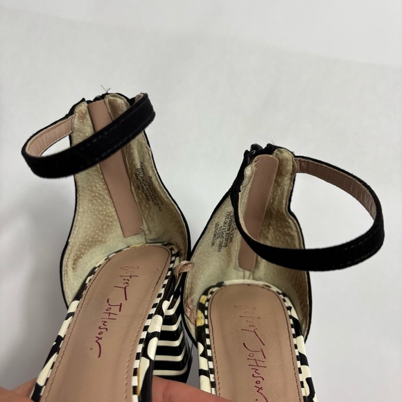 Betsey Johnson floral ankle strap heels - Picture 7 of 9